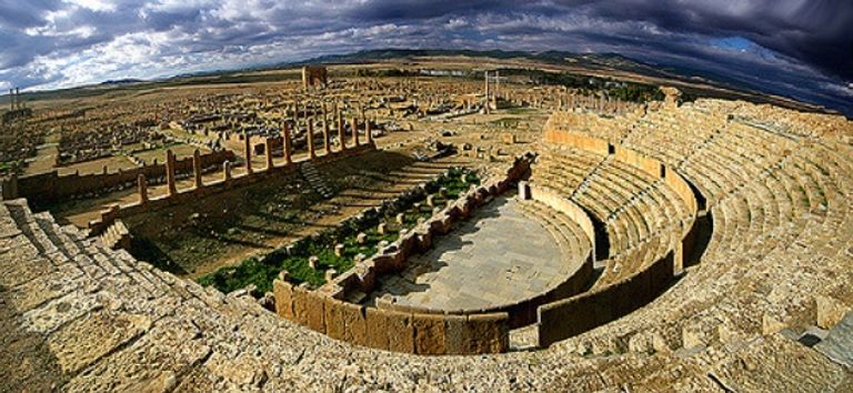 مدينة تيمقاد الأثرية