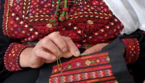التطريز الفلسطيني