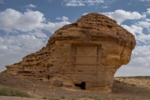 مدافن الحجر