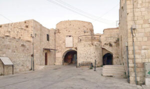دير استيا